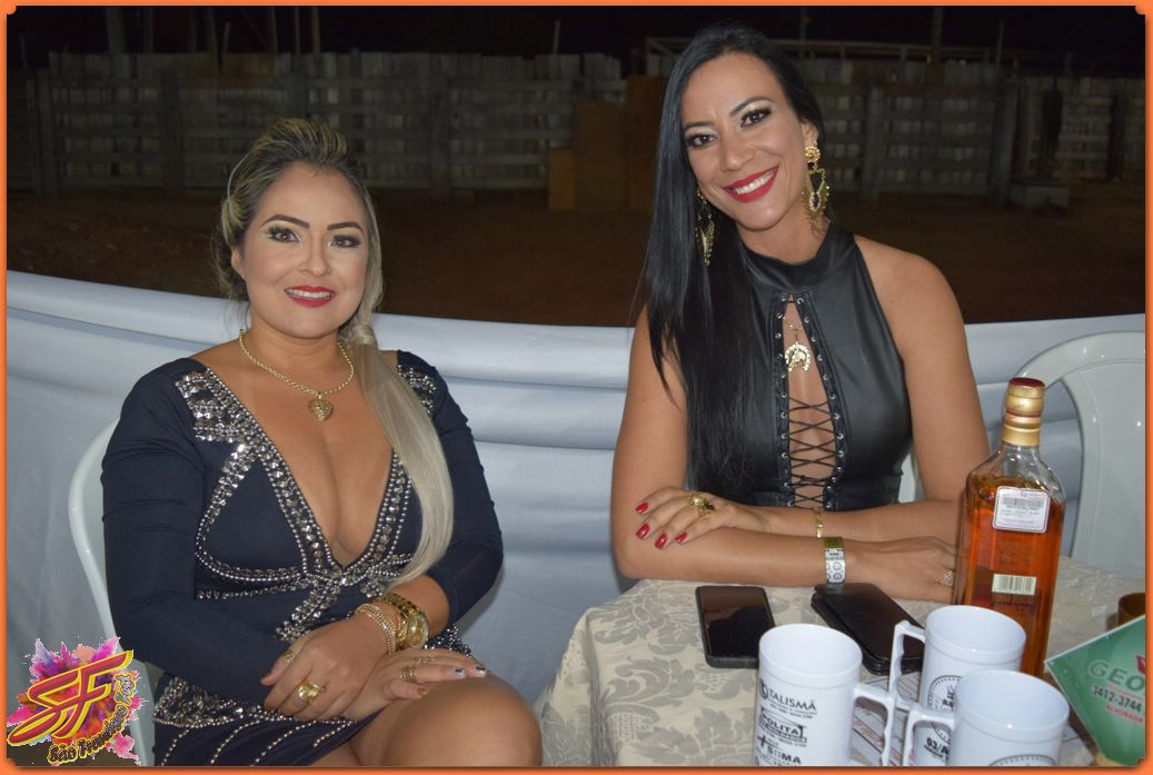 BAILE DA RAINHA DA EXPOVALE 2019